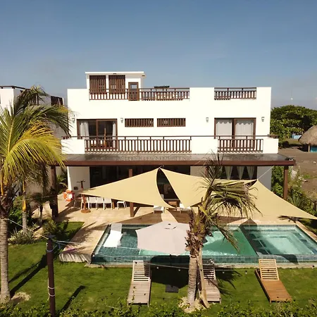 Bungaloose Casa Nazare Oceanfront Villa